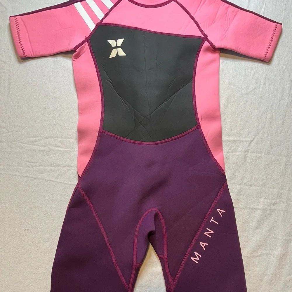 Manta‎ Wetsuit Youth XL Pink and Purple